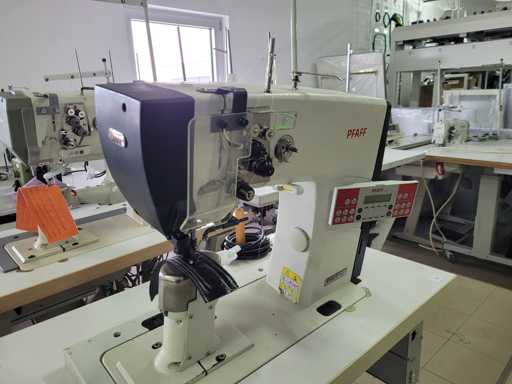 PFAFF 574 Postbed Sewing Machines