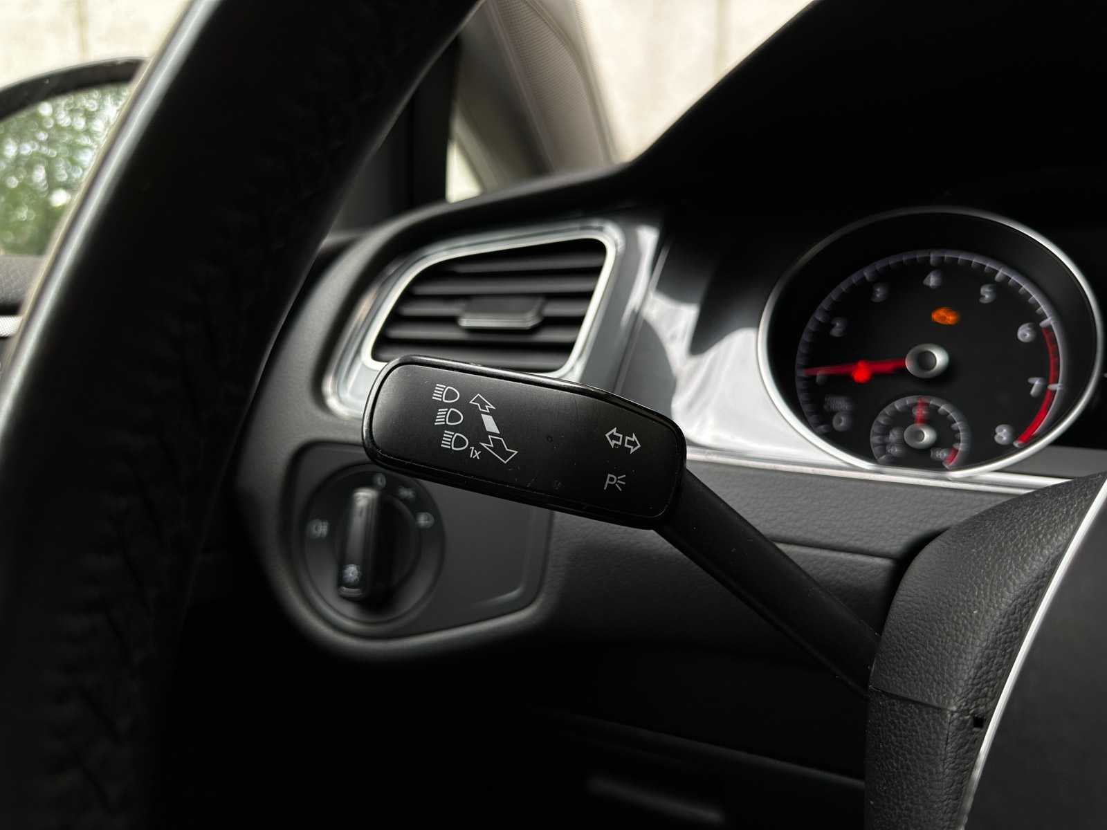 Volkswagen Golf 1.0 TSI Trendline 116pk 2019, HKL-64-J