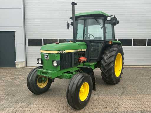 1986 John Deere 2250 Tweewielaangedreven landbouwtractor