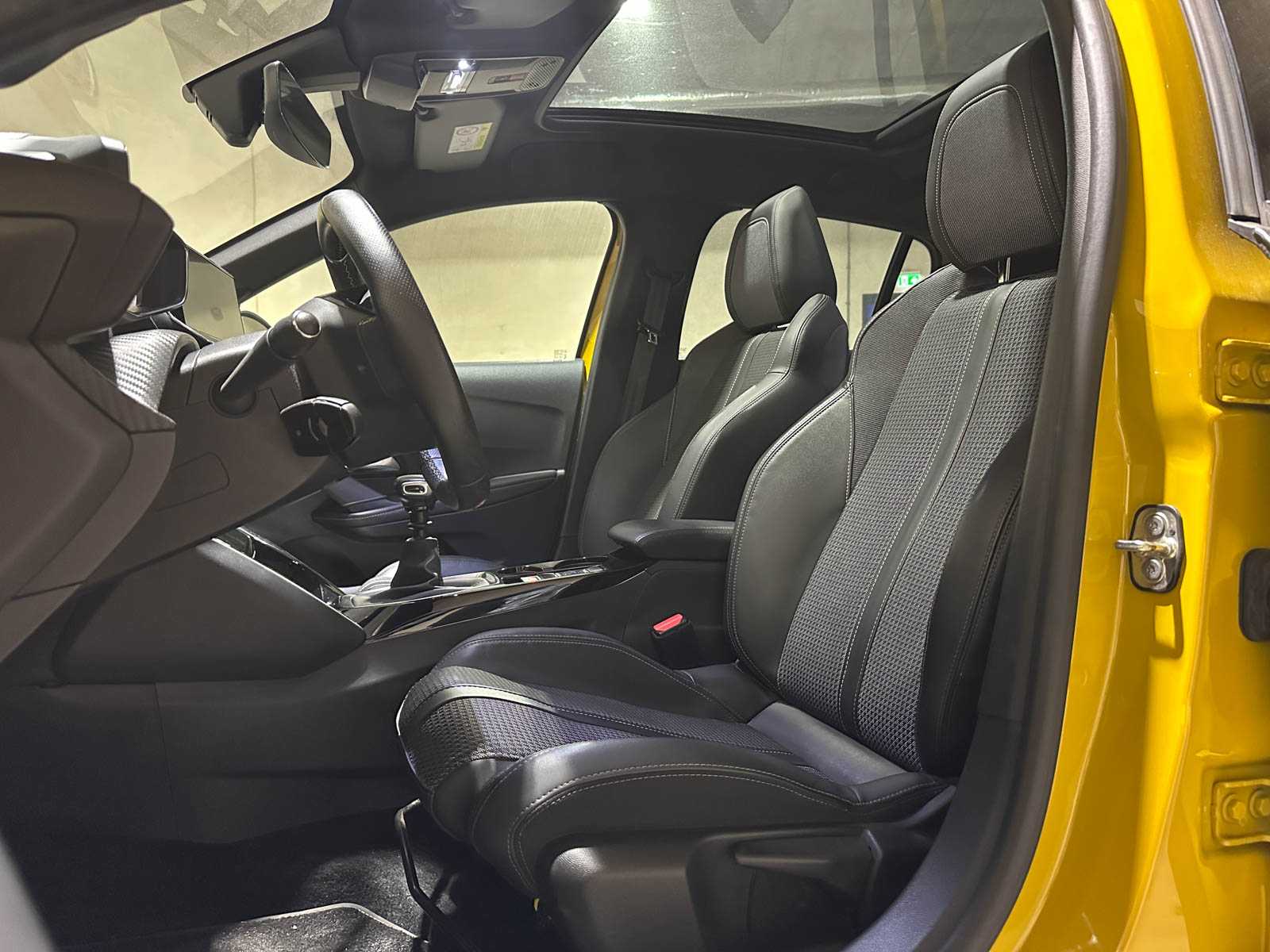 Peugeot 208 1.2 PureTech GT 101pk 2021 (Origineel-NL), K-271-NN