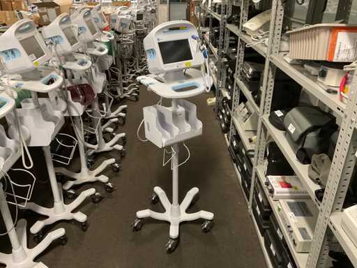 Hillrom Vital Signs 6000 series Patient Monitor