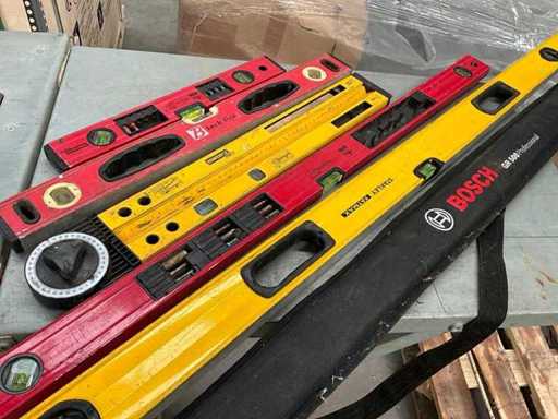 Tige de mesure professionnelle Bosch GR500 + 5x niveau à bûche