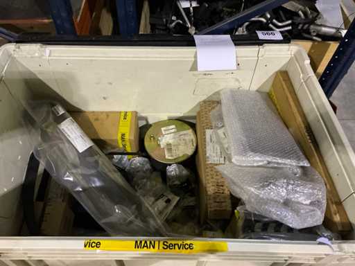 Man Partij nieuwe onderdelen