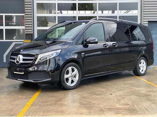 Mercedes-Benz - 2020 - V300D XXL Avantgarde, Zenzati Vip limo ombouw - Personenauto