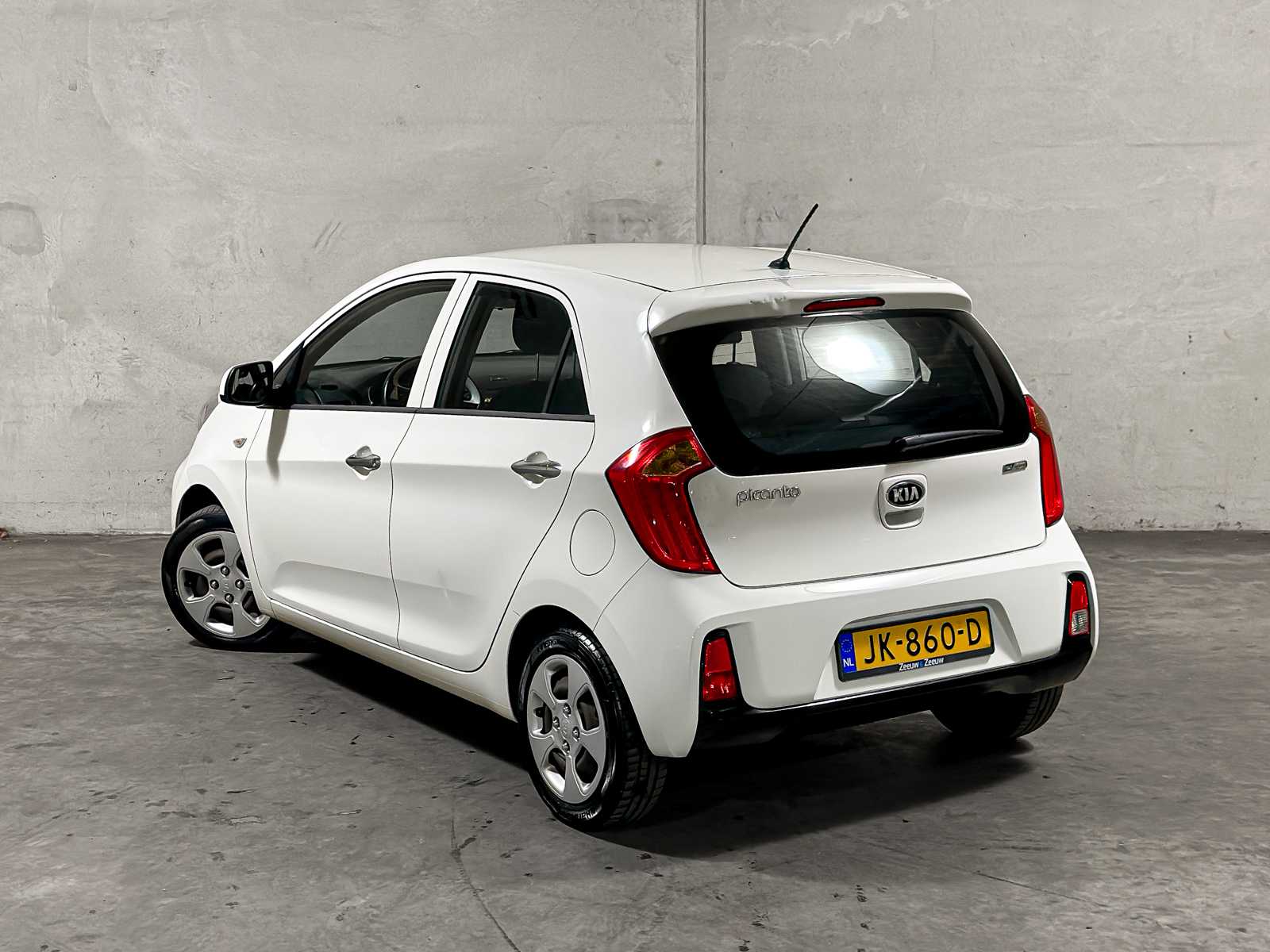 Kia Picanto 1.0 CVVT DynamicLine 69pk 2016 (Origineel-NL), JK-860-D