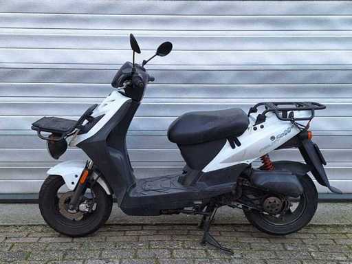 Kymco Agility Carry scuter de livrare 45 km în 4 timpi