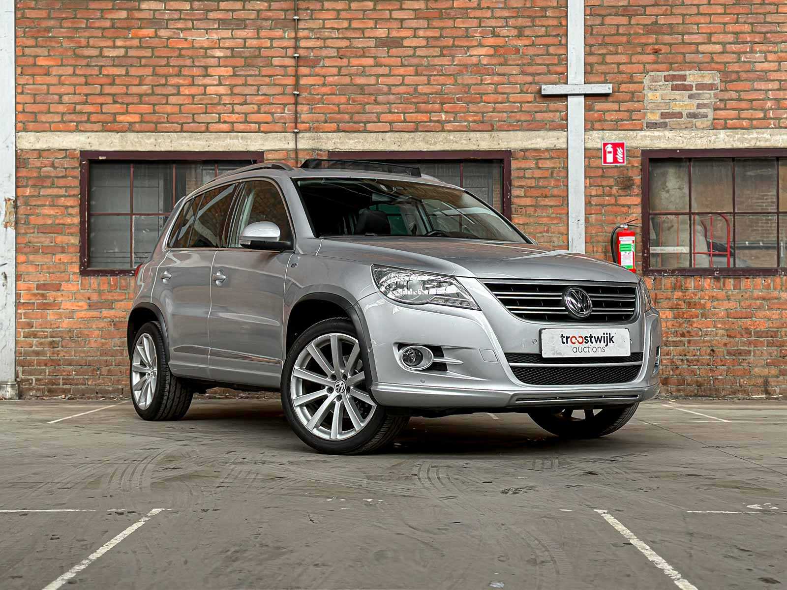 Volkswagen Tiguan 2.0 TSI Sport&Style 4Matic R-Line 170hp 2010, 21-KJR-3 Youngtimer