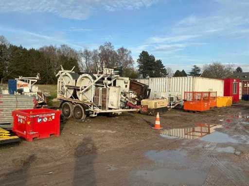 Professional lifting equipment, inverters welding and digging stations, construction materials and machines, containers