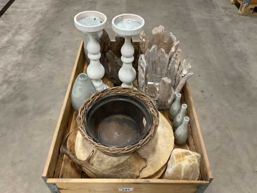 Materiale per la decorazione del partito