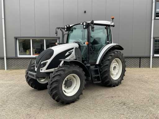 2019 Valtra A104 Hitech z napędem na wszystkie koła traktor rolniczy