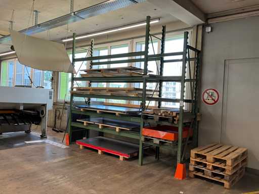 Étagère à palettes