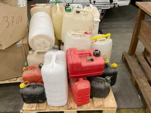 Partij jerrycans