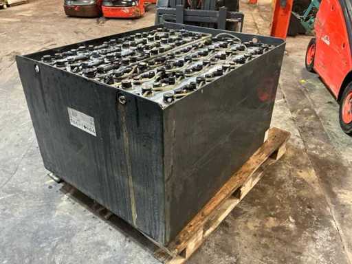 R&W 80 volt Traction Battery