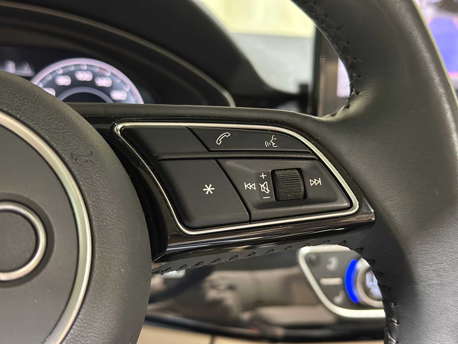 Audi A5 Cabriolet 40 TFSI Launch edition Business 190hp 2020, H-028-SN