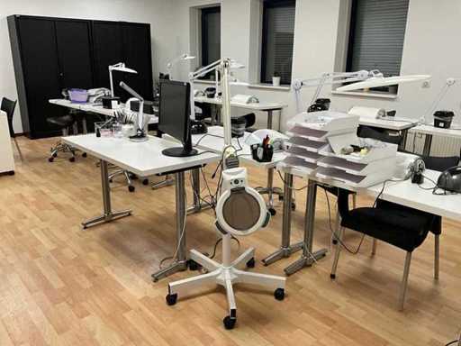 Trainingsruimte / saloninrichting