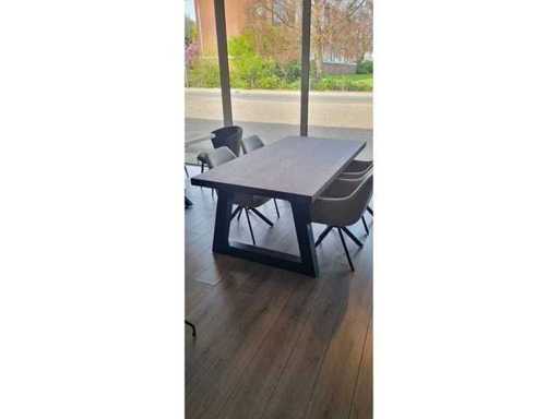 Table de salle à manger ? Chêne, droit, épais, pattes de mammouth en métal brun foncé 200x100x76cm