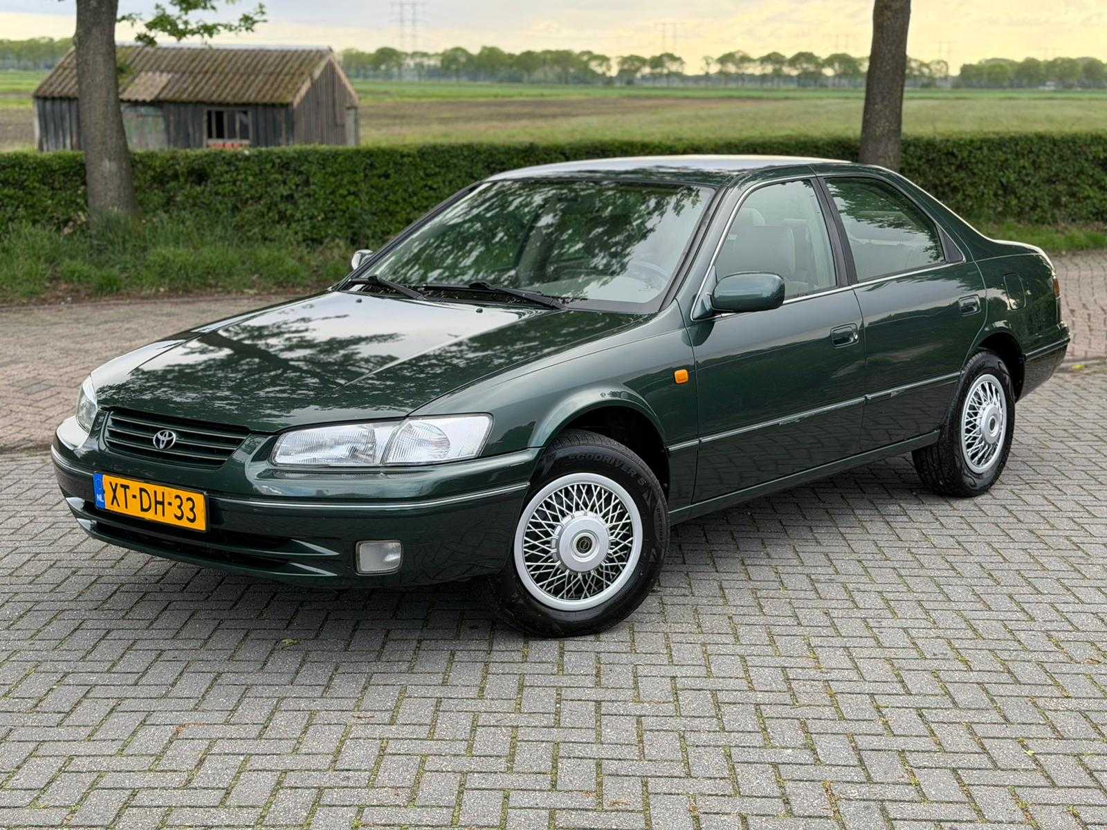 Toyota Camry 2.2i Executive XT-DH-33