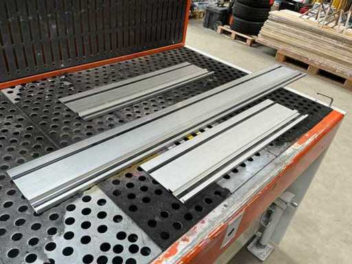 Rail guide (3x)
