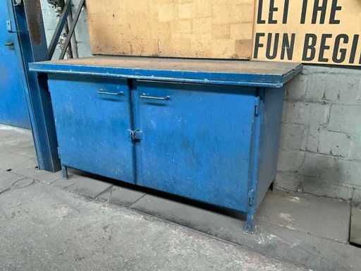 Banco da lavoro in acciaio