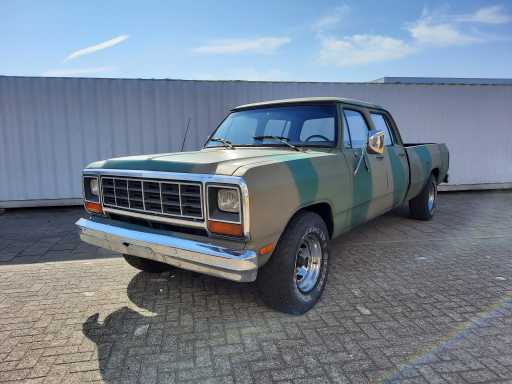 Dodge - D250 - Crew Cab - 6 personen - Lang Bed - Oldtimer