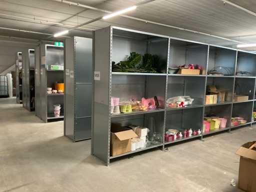 Stow Shelving (63 sections)