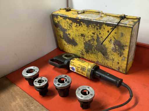 Rems Amigo Einfädelmaschine