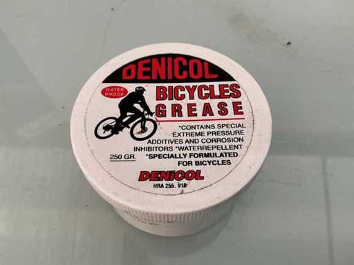 Uniwersalny smar smarujący silniki