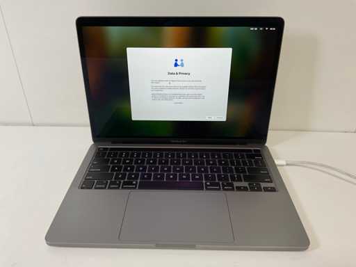 Apple MacBook Pro 13.3", Core(TM) i7 10a generazione, 16 GB di RAM, 512 GB di computer portatile NVMe