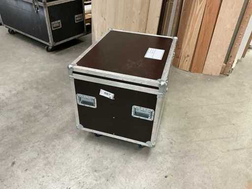 4 Stück toño pc 2000 Stufenlinse Scheinwerfer, Transportcase Deckel zum aufklappen, sehr guter Zustand Aufteilung 6-fach, groß.