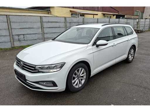 Volkswagen - Passat - 2021 - Hatchback 9439