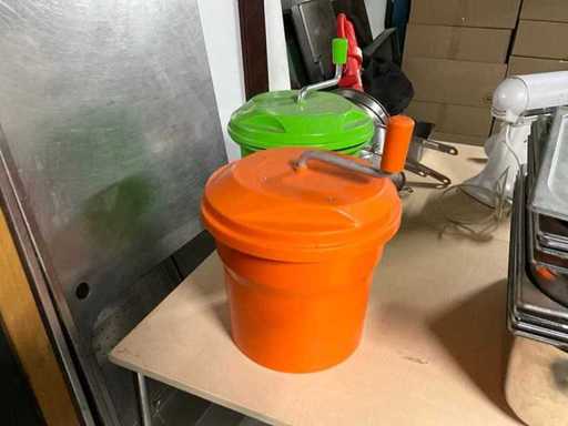 Dynamic Sla centrifuges (2x)