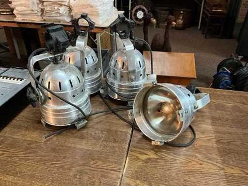 Spoturi par DTS (4x)