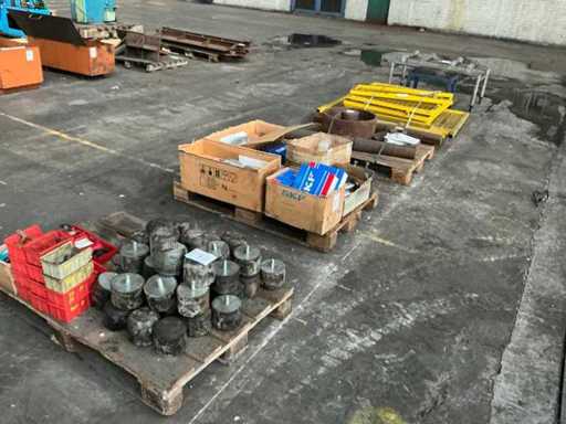 Batch of various parts