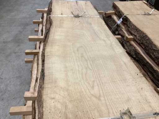 Ash block / trunk / 1.90m long / diameter approx. 60cm / sawn in 6 cm / 6 planks