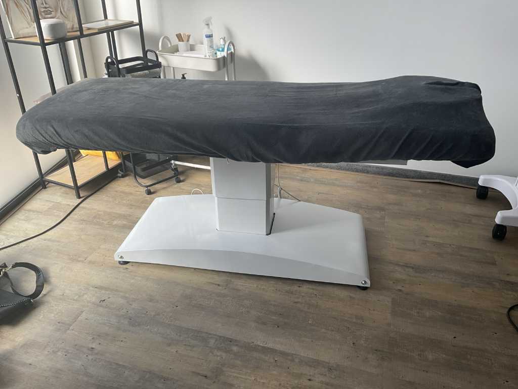 Lesley-Ann-Poppe massage tafel