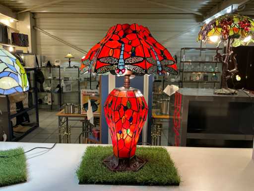 TIFFANY Tafellamp met licht in voet en parels-dragonfly decoratie