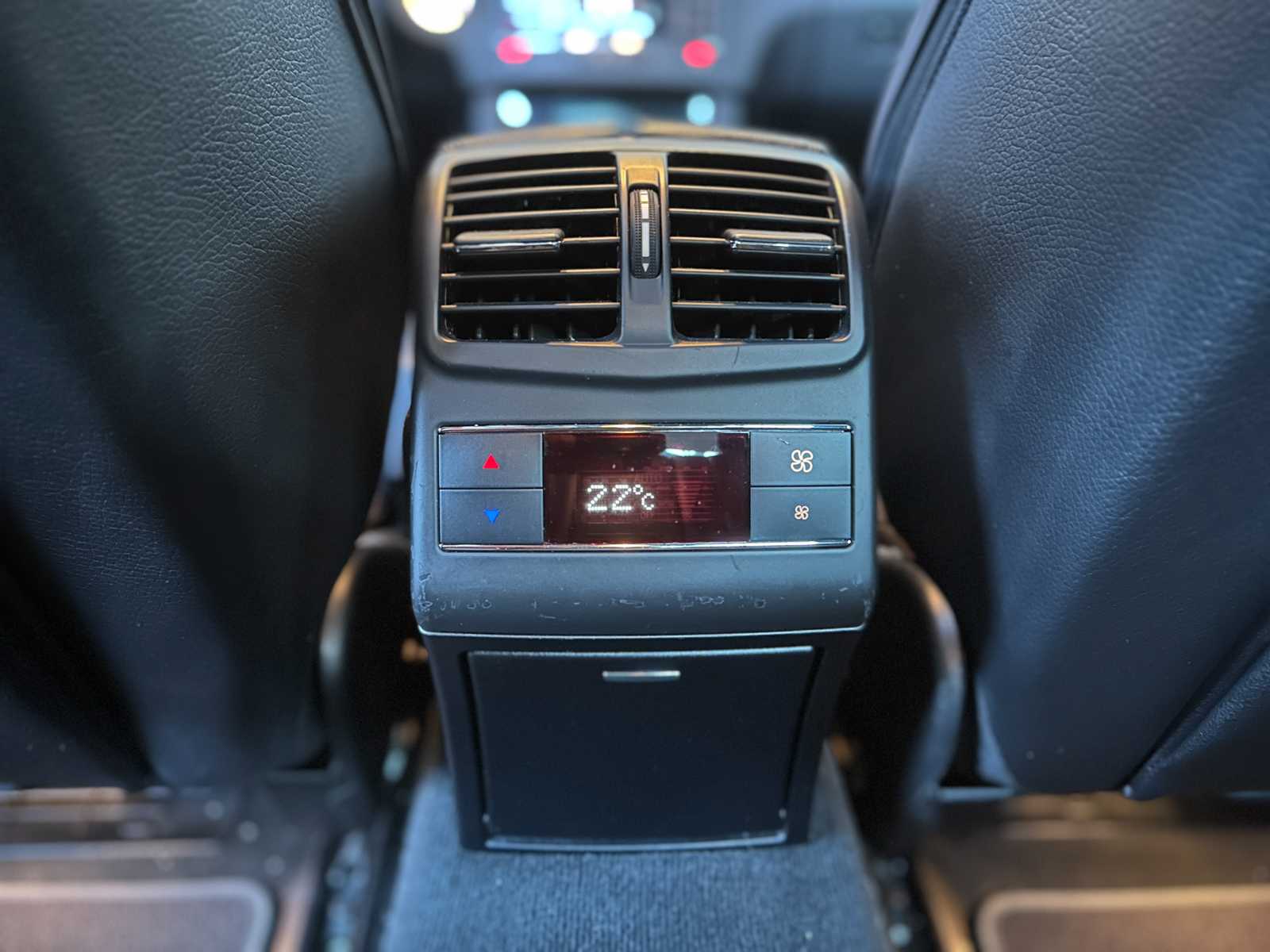 Mercedes-Benz E63 AMG 6.3 V8 -CARBON- 525pk 2010 (Origineel-NL) E-Klasse, 47-LKB-6