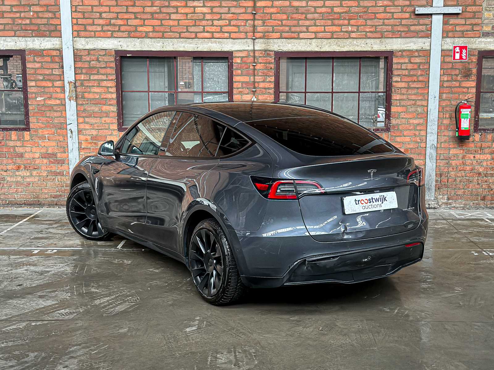 Tesla Model Y Long Range AWD 75kWh 351pk 2021, N-842-RT