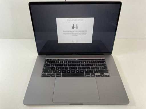 Apple MacBook Pro 15,4", Core(TM) i7 9. Generation, 32 GB RAM, 500 GB NVMe, AMD Radeon Pro 5300M 4 GB Laptop