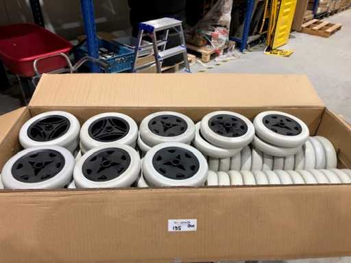 Pneumatici, ruote e cerchi (80x)