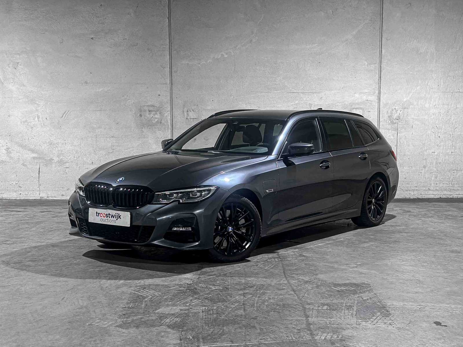 BMW 330e Touring M-Sport Business Edition Plus 184hp 2022 3-series G21, X-990-TH 