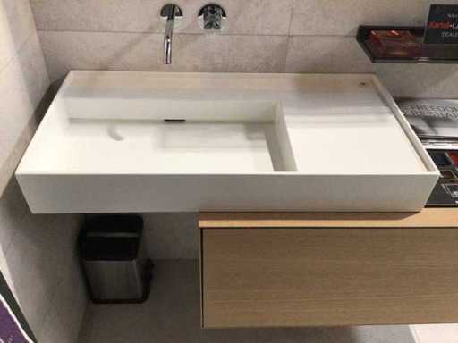 Unité de lavabo et de vanité de Laufen Kartel