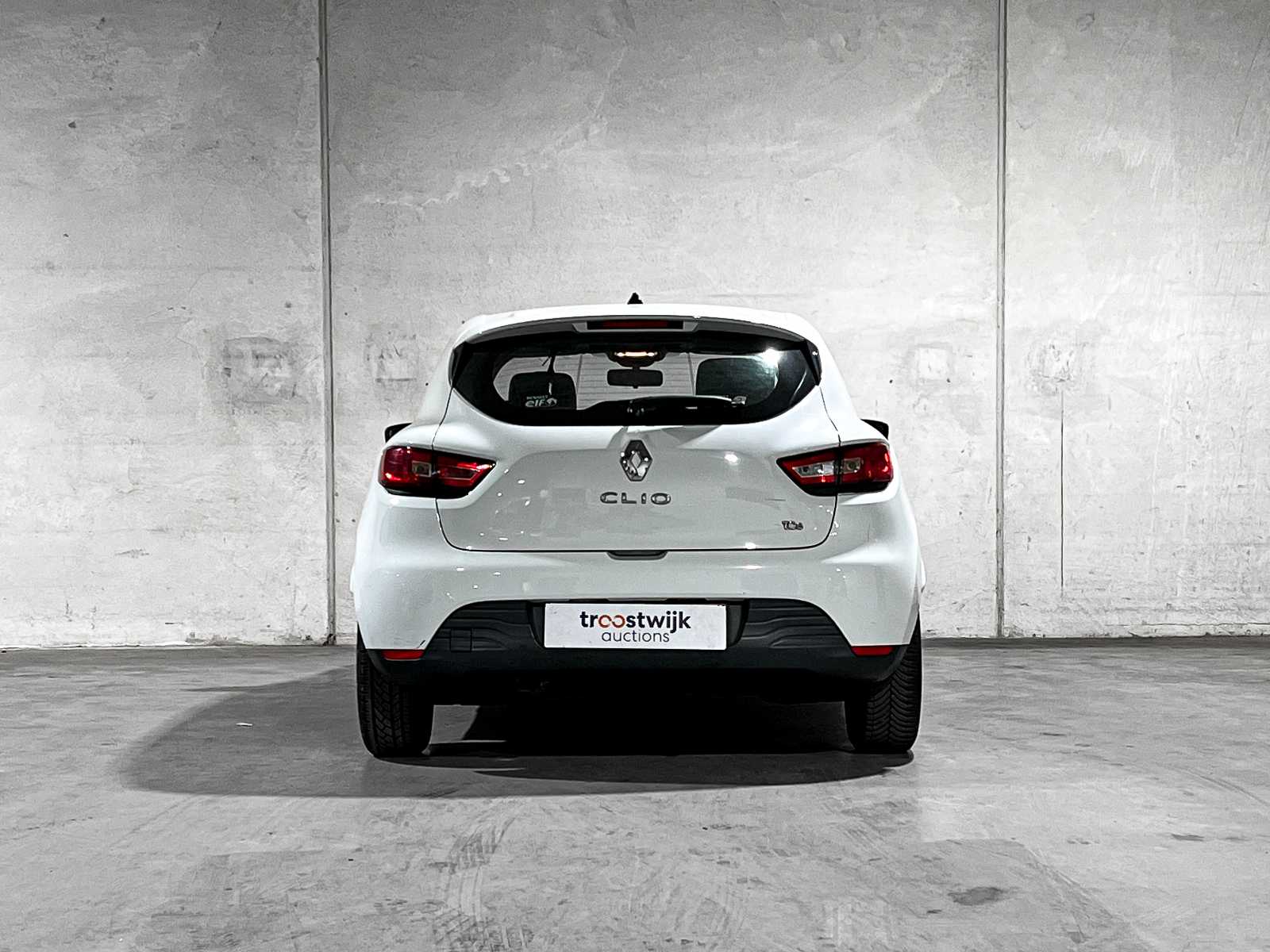 Renault Clio 0.9 TCe Expression 90hp 2015, GZ-530-J