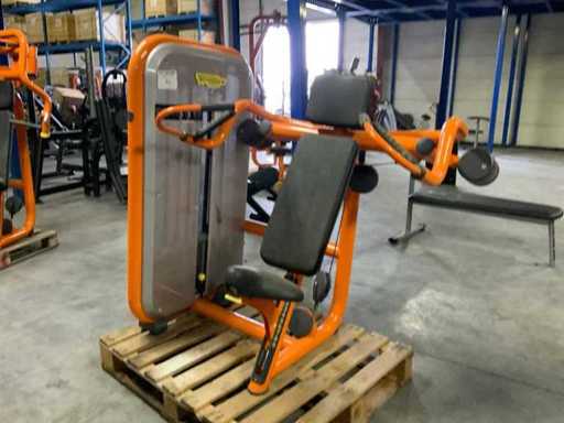 Technogym Element Schulterpresse-Multi-Gym