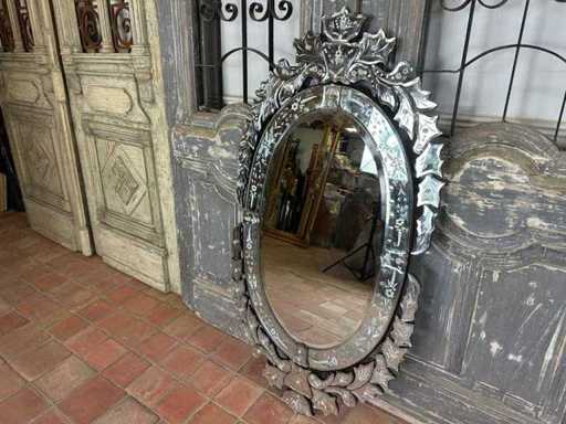 Spiegel im venezianischen Stil