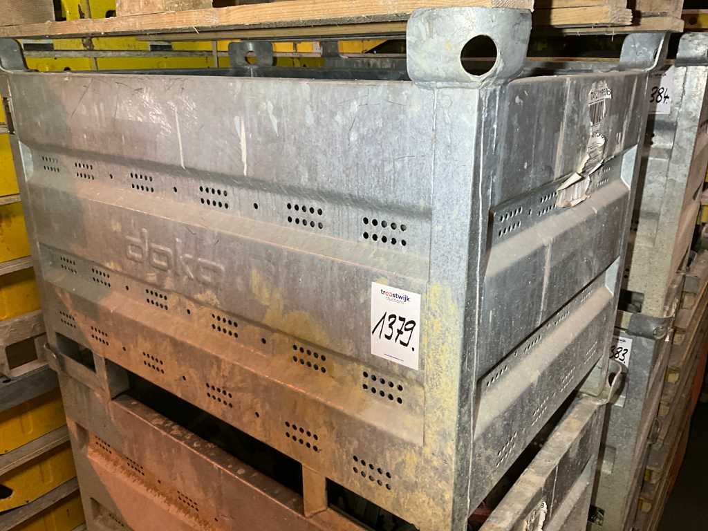 Containere reutilizabile Doka cu accesorii pentru cofraje