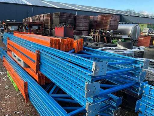 Portapacchi per deposito