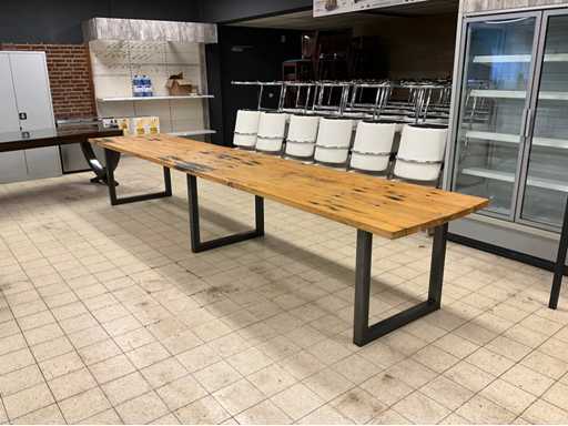 Mammoth Tables Oak Restaurant Table