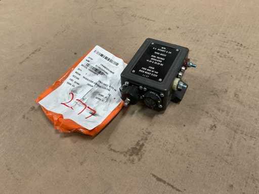 Voltage regulator assembly