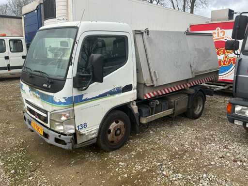 Mitsubishi Canter Vuilniswagen